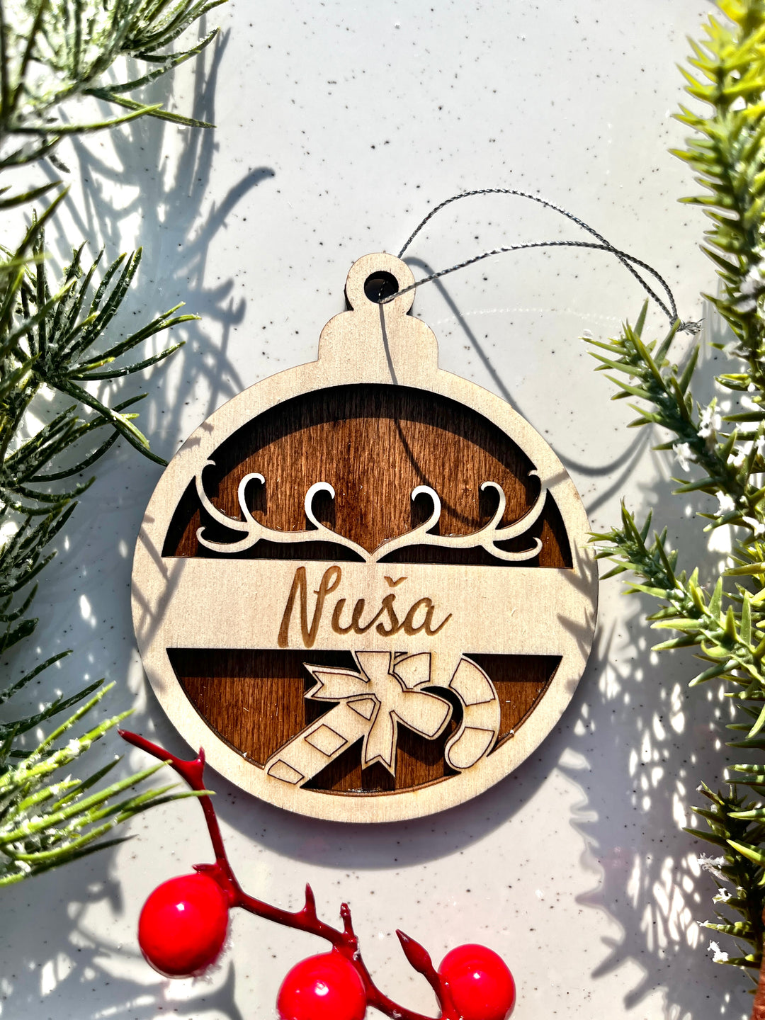 Čarobni leseni božični obesek z imenom